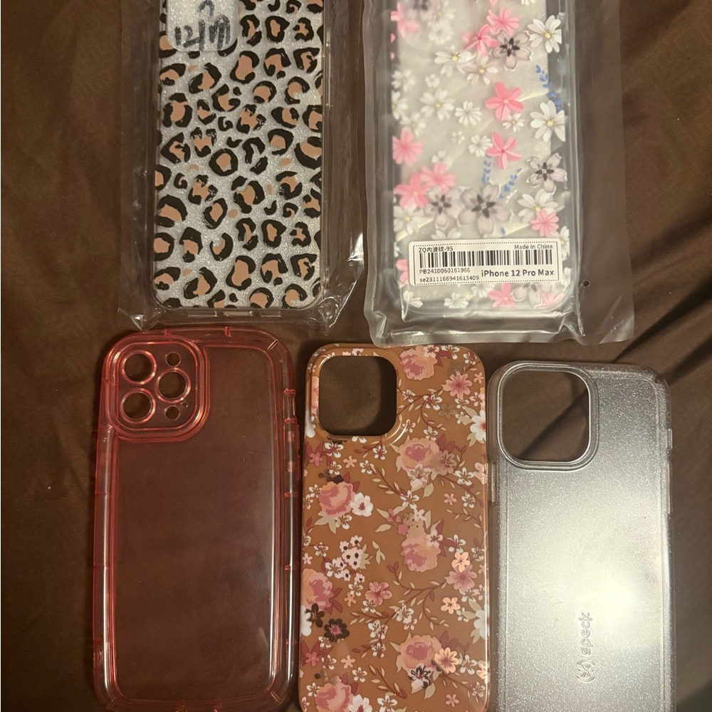 iphone 12 pro max case bundle. the top 2 are new. will sale seperate.